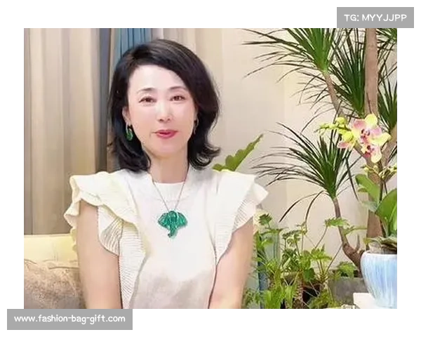 刘博丁玮家庭生活:欧致宝丁玮与子女温馨瞬间分享 刘博丁玮家庭生活:欧致宝丁玮与子女温馨瞬间分享